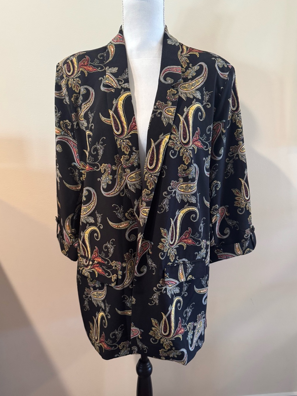 Black Paisley Open-Front Women's Jacket